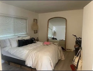 //hemlane-production.s3.amazonaws.com/uploads/property_listing_photos/6be68bb3-0504-43b5-82b0-b8ca1853b5dd/IMG_0591 (1) (2).PNG