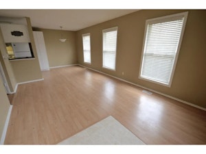 //hemlane-production.s3.amazonaws.com/uploads/property_listing_photos/6c5df909-de25-4b23-8a56-2356b134a795/a524b5e87e27342994298a3ee6c62284-uncropped_scaled_within_1536_1152.webp