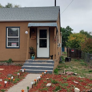 The front yard - it's in bloom in the Spring!