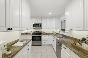 //hemlane-production.s3.amazonaws.com/uploads/property_listing_photos/7189935b-50e4-42a4-a268-8bf73d25a5a7/SNVL02.png