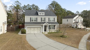 //hemlane-production.s3.amazonaws.com/uploads/property_listing_photos/75a90029-327c-45f2-b14d-7ab73ae641d5/DJI_0599-HDR-2-Edit (1).jpg