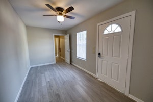 //hemlane-production.s3.amazonaws.com/uploads/property_listing_photos/771dff60-a778-40eb-bdf4-38120d63cc64/Room 4B.jpg