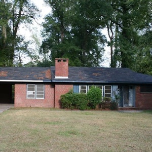 //hemlane-production.s3.amazonaws.com/uploads/property_listing_photos/78ceef34-1972-4e80-92f0-8b7c14438002/Screenshot 2026-03-15 170120.jpg