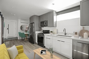 //hemlane-production.s3.amazonaws.com/uploads/property_listing_photos/78dc7df7-99a2-4985-8c5c-29c0716d7f0d/original (24).jpg