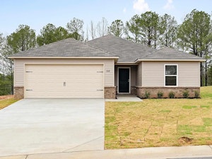 //hemlane-production.s3.amazonaws.com/uploads/property_listing_photos/81616d61-e2a0-4585-b21e-d58944824652/front 2120 w middlebrooke xing.webp