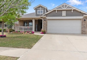 //hemlane-production.s3.amazonaws.com/uploads/property_listing_photos/8d2d21eb-4fb3-49d1-a68c-975e7f73765e/Screenshot 2025-08-17 171306.jpg