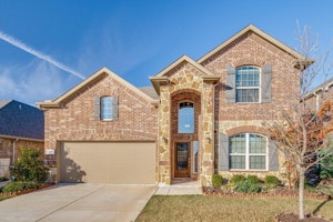 //hemlane-production.s3.amazonaws.com/uploads/property_listing_photos/91af2dfb-cf22-487b-a855-9c273e794fae/GetMedia (1a).jpg