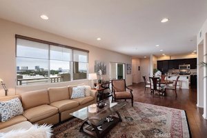 //hemlane-production.s3.amazonaws.com/uploads/property_listing_photos/94ed8f7a-a575-47f6-86df-1921075b2b8c/13032 Union Ave APT 401-1.jpg