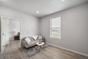 //hemlane-production.s3.amazonaws.com/uploads/property_listing_photos/96ebcbe3-4cb0-40fc-8ab6-a79f96d9908e/3-web-or-mls-John Tohme - 2813 Church St C and D HDR-229.jpg