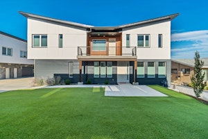 //hemlane-production.s3.amazonaws.com/uploads/property_listing_photos/97c3d3dc-d708-495a-b4f2-aa78cc0605c9/DSC_5347 (1).jpg