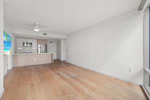 //hemlane-production.s3.amazonaws.com/uploads/property_listing_photos/98c45de6-981c-4252-a4d6-eb84fbb18bc4/251203 - AEO 1306 - f17.jpg