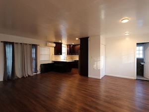 //hemlane-production.s3.amazonaws.com/uploads/property_listing_photos/9d73a29d-16be-42cd-b369-34a35706a716/wsc1.jpg