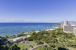 //hemlane-production.s3.amazonaws.com/uploads/property_listing_photos/9e5c5c1f-e78a-4387-97a4-7419336b4418/2223 Lanai View-05.jpg