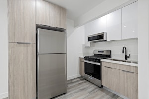 //hemlane-production.s3.amazonaws.com/uploads/property_listing_photos/a31bee0d-161e-477a-8158-83b371488163/2034 Garth St Unit 3-07.jpg