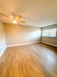 //hemlane-production.s3.amazonaws.com/uploads/property_listing_photos/a3ae3313-cb11-4dac-8b91-891efdf8ba09/1.JPG