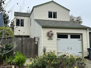 //hemlane-production.s3.amazonaws.com/uploads/property_listing_photos/a401c69b-3d4a-4f56-bc3a-2f76ce8e5563/Front Ext.jpg