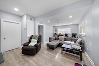 Photo of 1012 Broadway Avenue J, Unit 4 (alley house)