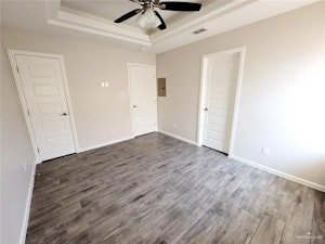 //hemlane-production.s3.amazonaws.com/uploads/property_listing_photos/ae72f705-dda4-4e8e-aeac-60c3c8caa319/5800 p2.webp