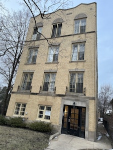 Beautiful Classic Yellow Brick Building in Evanston