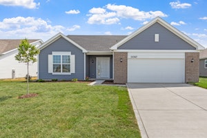 //hemlane-production.s3.amazonaws.com/uploads/property_listing_photos/b193c1a8-614a-4c09-99e2-a238d0774dff/18 (1 of 3).jpg