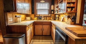 //hemlane-production.s3.amazonaws.com/uploads/property_listing_photos/b50e928c-0515-4511-954a-b7caf31984db/4.jpg