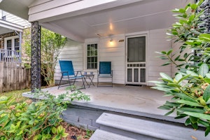 //hemlane-production.s3.amazonaws.com/uploads/property_listing_photos/baf67d94-57ef-490c-b667-fdc770a60f6a/A - Front Entry (1).jpg