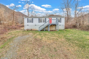 //hemlane-production.s3.amazonaws.com/uploads/property_listing_photos/bd305f30-c195-4605-9ff6-747e8e4a26f0/A - Front Elevation (2).jpg