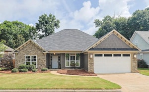 //hemlane-production.s3.amazonaws.com/uploads/property_listing_photos/c1f66b34-0a3c-4999-a623-5b73a8dcb0ce/Screenshot 2025-10-08 181812.jpg