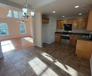 //hemlane-production.s3.amazonaws.com/uploads/property_listing_photos/c512539b-6713-4c2c-8ad2-d585bcaafe58/55jared.webp