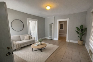 //hemlane-production.s3.amazonaws.com/uploads/property_listing_photos/c5a5ec8f-b81d-46ef-8ad5-dc769b1e3ad5/image (14).png