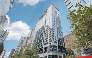 //hemlane-production.s3.amazonaws.com/uploads/property_listing_photos/c5baf6f8-c406-4858-8916-6be94aa65f44/0_5 (1).jpg