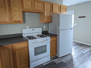 //hemlane-production.s3.amazonaws.com/uploads/property_listing_photos/c7921f1d-5d5f-47fd-a6aa-df37b4654626/1.webp