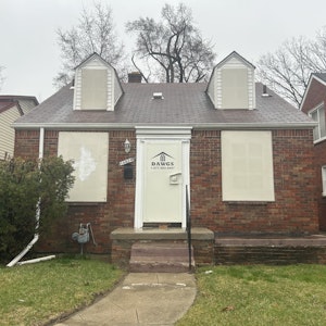 //hemlane-production.s3.amazonaws.com/uploads/property_listing_photos/c8ef107a-be1f-4b98-8c27-8db6cbb824c8/Photo Mar 11 2026, 10 07 00 AM.jpg