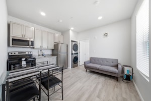 //hemlane-production.s3.amazonaws.com/uploads/property_listing_photos/d1155413-03d7-4285-9792-fa18eff9e8a8/2-web-or-mls-001_801 Avenue K HDR-5.jpg