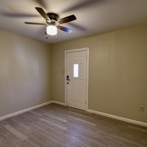 //hemlane-production.s3.amazonaws.com/uploads/property_listing_photos/d4604746-a311-4035-bf32-999ce9ba8188/Room 4A.jpg