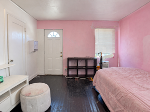 //hemlane-production.s3.amazonaws.com/uploads/property_listing_photos/d5aa2fc2-5e36-426d-b0c6-96f3e01ea781/Brightened lived-in rental interior-3.png