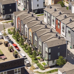 //hemlane-production.s3.amazonaws.com/uploads/property_listing_photos/d6579c35-8ba6-4096-a65b-486275512456/Chase Aerial-2.jpg