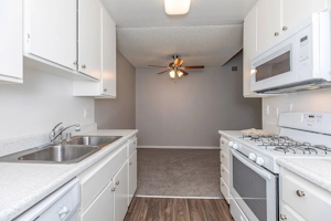 //hemlane-production.s3.amazonaws.com/uploads/property_listing_photos/d73f39d8-f44f-44a1-9714-fd5042c7122e/1_3.jpg