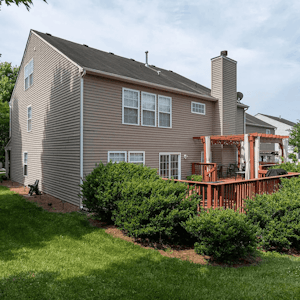 //hemlane-production.s3.amazonaws.com/uploads/property_listing_photos/e1106ff7-0c3c-4b7a-9ba5-07ac0bca5dce/Back View.png