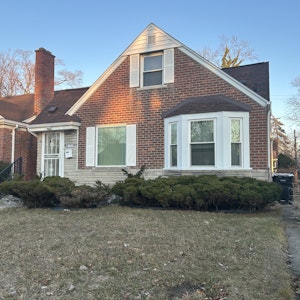 //hemlane-production.s3.amazonaws.com/uploads/property_listing_photos/e6772c8f-d751-48a9-8fee-92013693ff5f/Photo Jan 13 2026, 4 55 35 PM.jpg