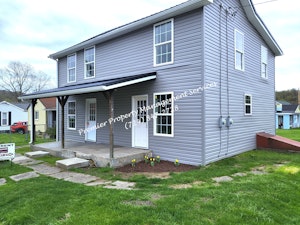 //hemlane-production.s3.amazonaws.com/uploads/property_listing_photos/e6c22651-21a5-424b-8089-fc34235fd9e0/1.jpg