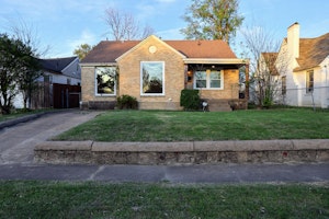 Front Yard / Driveway