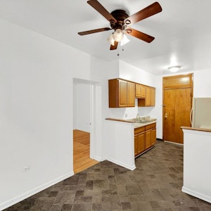 //hemlane-production.s3.amazonaws.com/uploads/property_listing_photos/e9aff78b-6315-4d3d-8d64-9ae373c86b11/Merrill Pic 8.jpeg