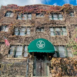 //hemlane-production.s3.amazonaws.com/uploads/property_listing_photos/eb529a02-03c5-4f18-8d0b-5e10a3046bb7/9 image229.jpeg