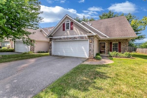 //hemlane-production.s3.amazonaws.com/uploads/property_listing_photos/ede6f3de-e39f-4df6-b88d-6dccd3c24af4/1/A - Front Elevation (3) (4).JPG