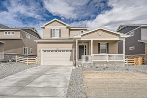 //hemlane-production.s3.amazonaws.com/uploads/property_listing_photos/eed9f9d0-8cf0-4abb-9fcd-cb93a774bb9c/27845 E Indore Drive - Print Quality - 001 - 02 Exterior Front.jpg