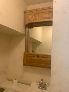 //hemlane-production.s3.amazonaws.com/uploads/property_listing_photos/eee24bd6-8e11-411b-a487-f7237ed38f48/Bathroom3.jpg