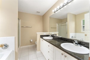 //hemlane-production.s3.amazonaws.com/uploads/property_listing_photos/f03d0444-4716-43a7-802b-19954ed1871f/1807-nw-7th-place-gainesville-fl-3.jpg