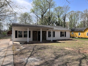 //hemlane-production.s3.amazonaws.com/uploads/property_listing_photos/f437a689-83b1-4b71-891e-e780d56786ac/WhatsApp Image 2025-04-02 at 21.14.02 (1).jpeg