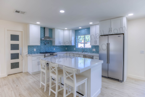 //hemlane-production.s3.amazonaws.com/uploads/property_listing_photos/f59a4e40-f034-44aa-bae3-e46b4e72dd20/ryanmhusser@gmail.com 602-703-8900 (27).png